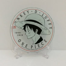 Load image into Gallery viewer, *Rare* One Piece All Star Plates! *Straight from Japan*
